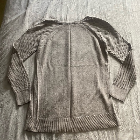 BEIGE petite sweater - Picture 4 of 5